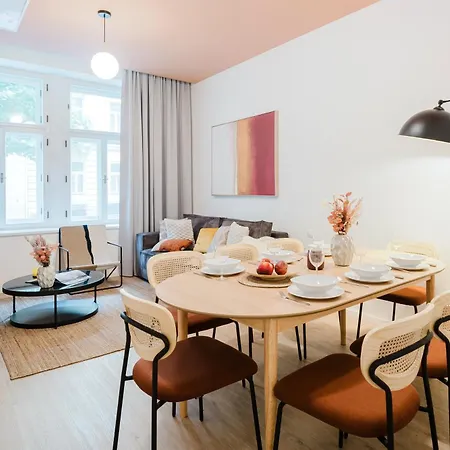 Apartman Days - 3bdr With Terrace In Residential Vinohrady