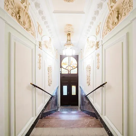 Days - 3bdr With Terrace In Residential Vinohrady Apartman